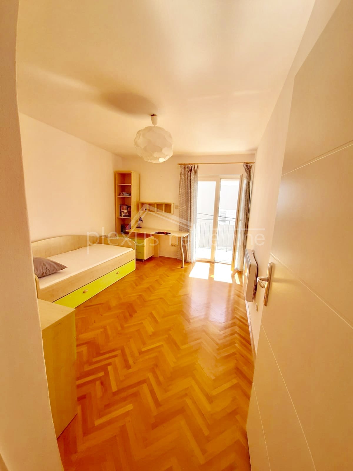 3 rooms, Apartment, 96m², 2 Floor