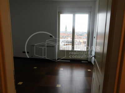 4 rooms, Apartment, 100m², 5 Floor