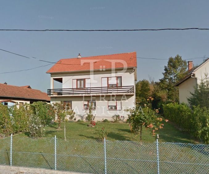 House, 200m², Plot 700m²