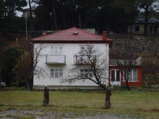 House, 180m², Plot 3500m²