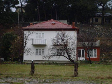 Haus, 180m², Grundstück 3500m²