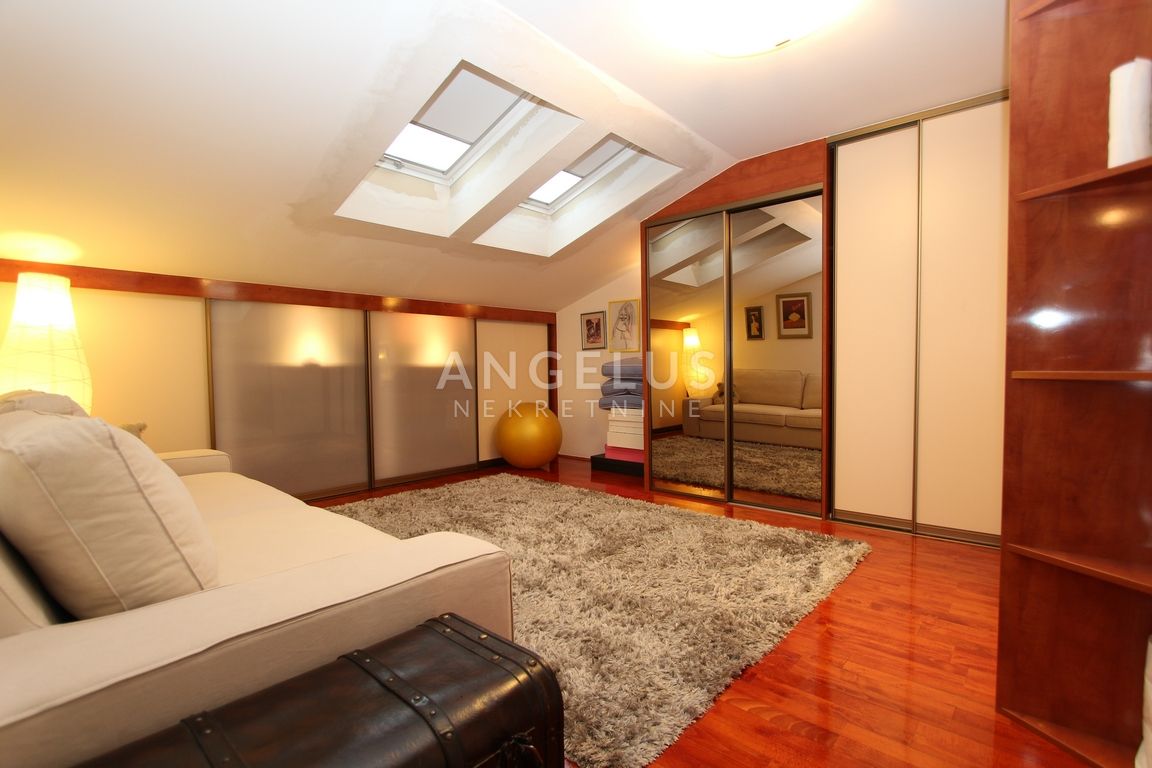 5 rooms, Apartment, 160m², 3 Floor