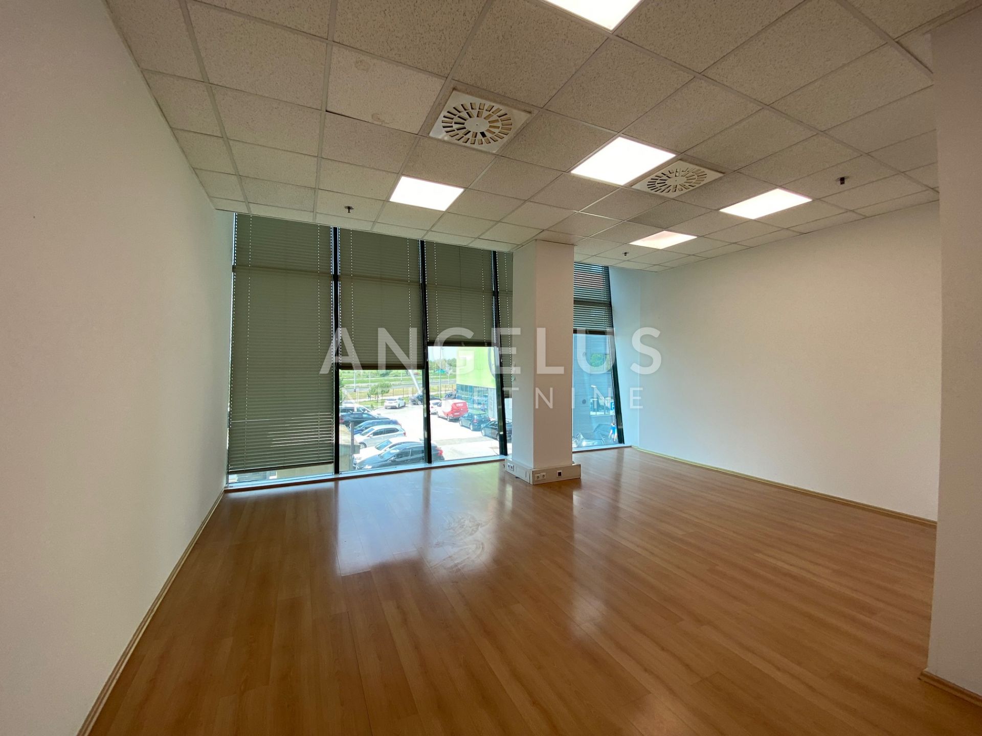 400m², Office, 1 Floor
