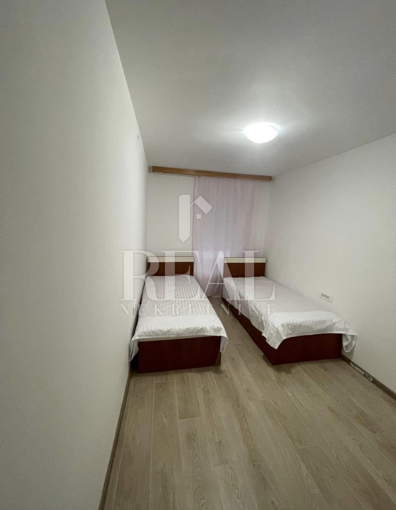 5 rooms, Apartment, 104m², 3 Floor