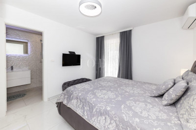 4 rooms, Apartment, 144m², 1 Floor