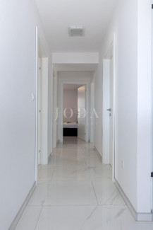 4 rooms, Apartment, 144m², 1 Floor
