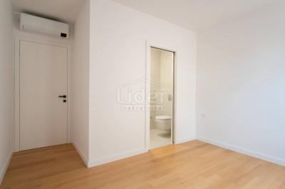 3 rooms, Apartment, 99m², 1 Floor
