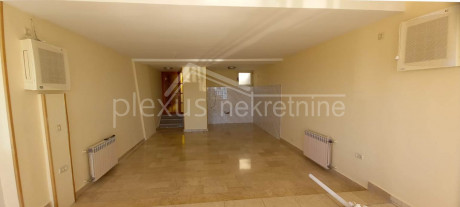 4 rooms, Apartment, 230m², 1 Floor