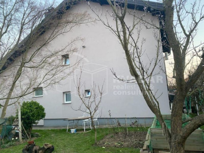 House, 300m², Plot -m²