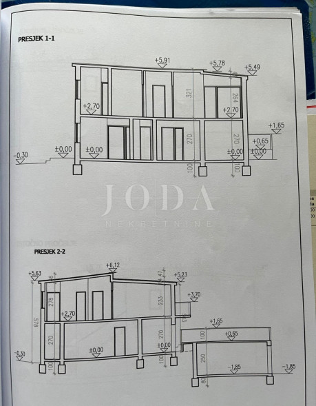 House, 140m², Plot 202m²