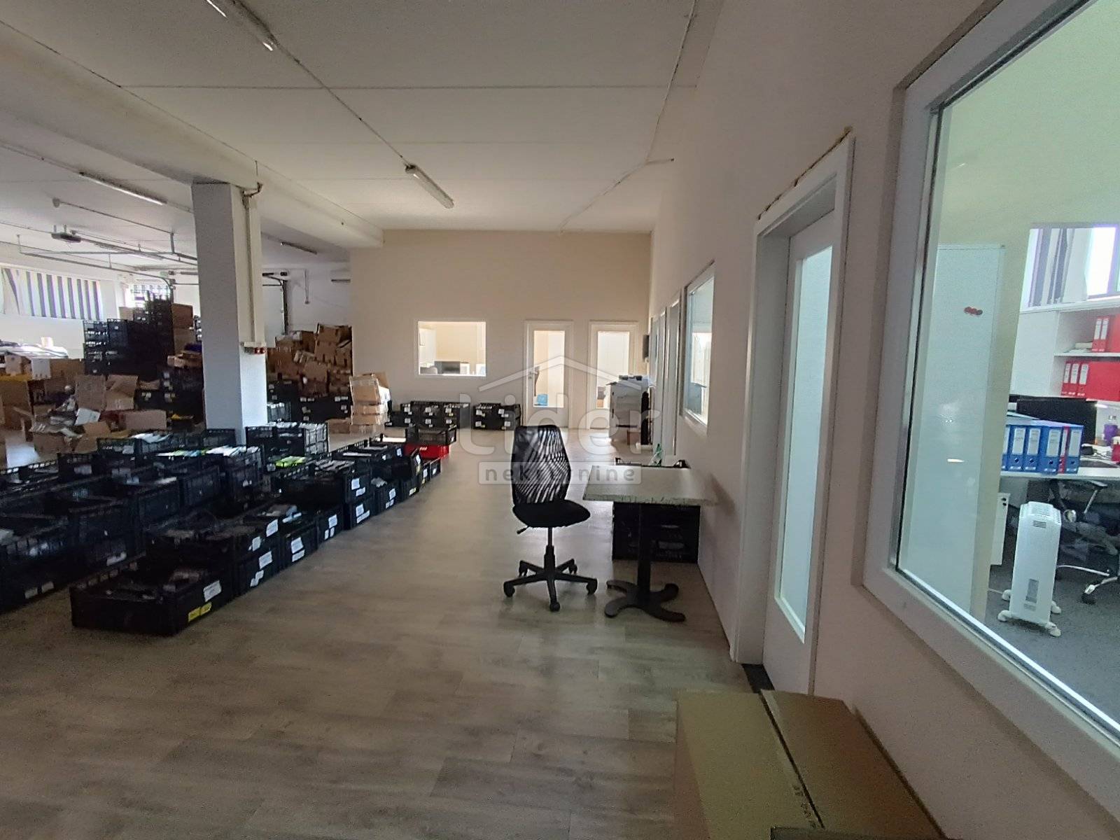 450m², Ufficio, 1 Piano