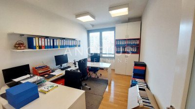 150m², Office, 2 Floor