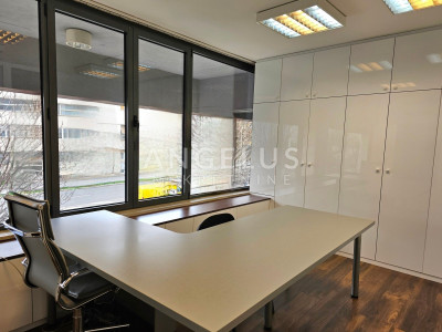 65m², Office, 1 Floor