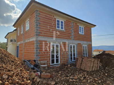 House, 200m², Plot 250m²