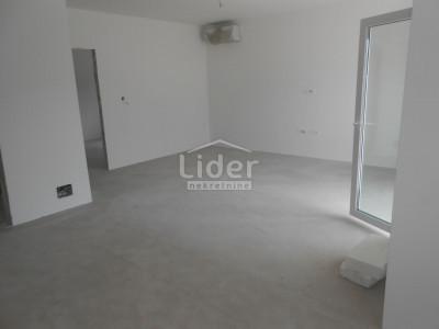 3 rooms, Apartment, 80m², 2 Floor