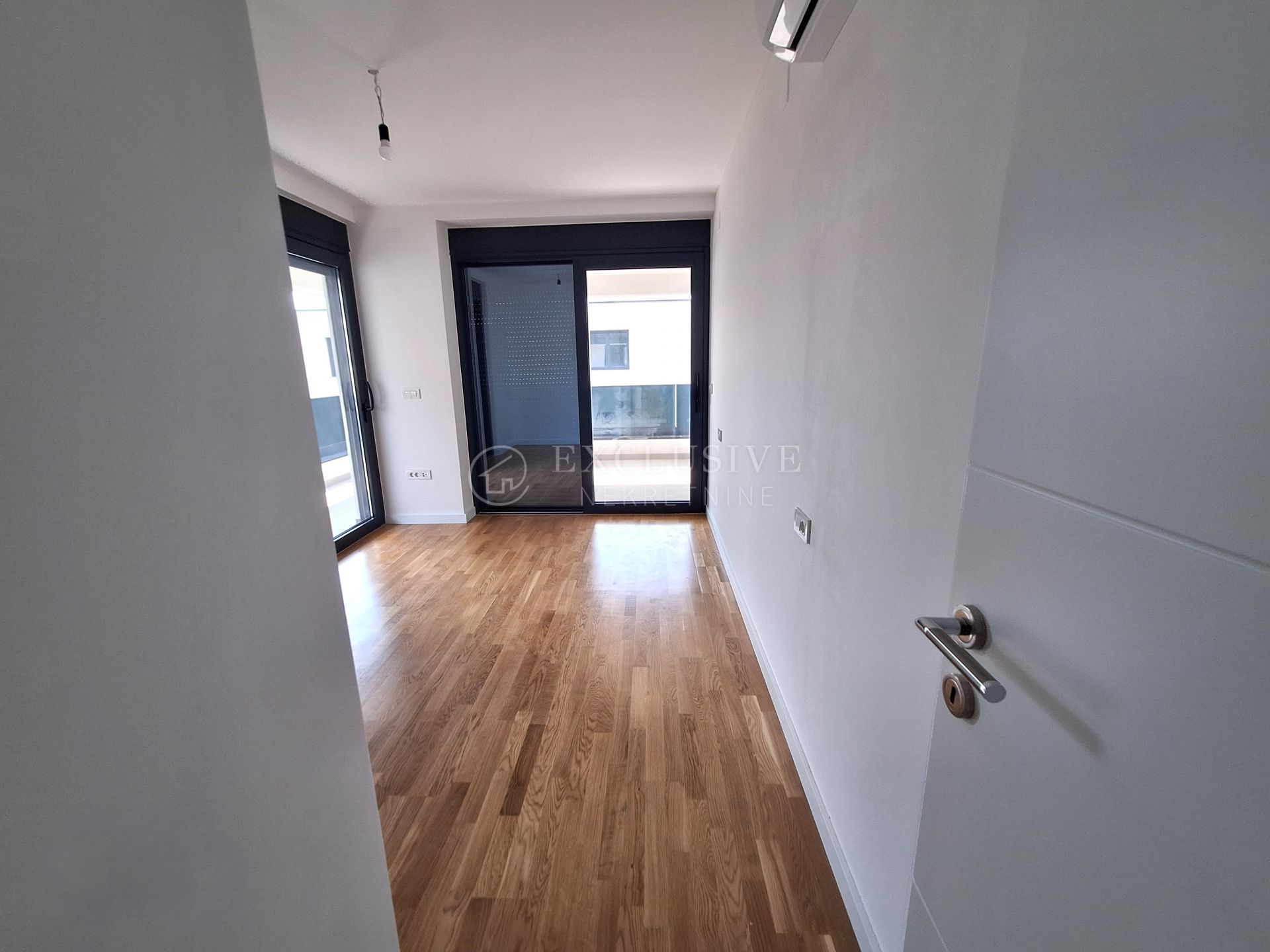 4 rooms, Apartment, 160m², 1 Floor