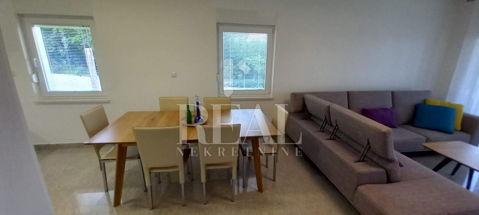 3-к, Квартира, 80м², 1 Этаж