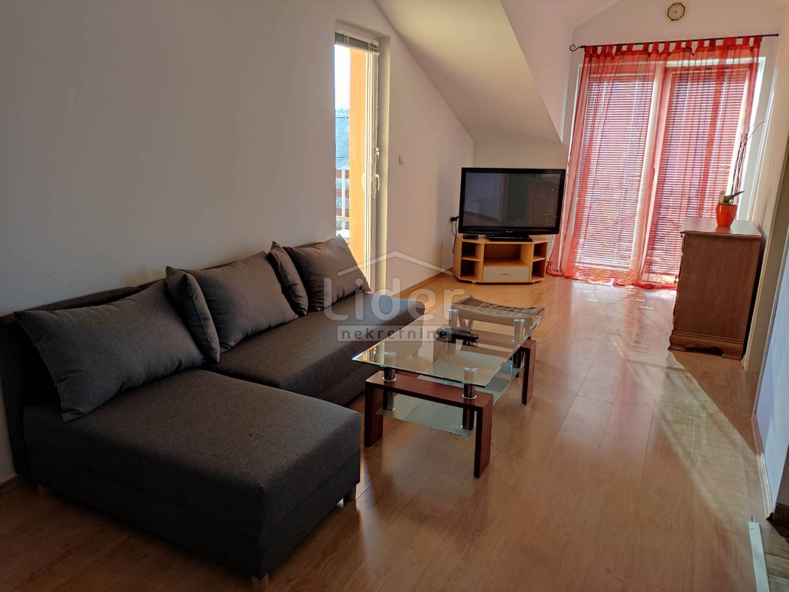 4 rooms, Apartment, 100m², 1 Floor