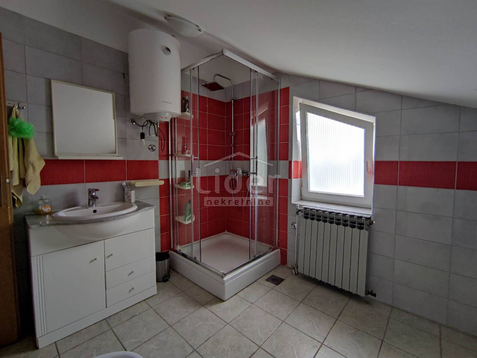 4 rooms, Apartment, 100m², 1 Floor