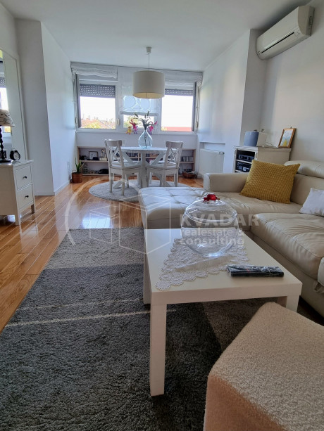 3-locale, Appartamento, 66m², 4 Piano