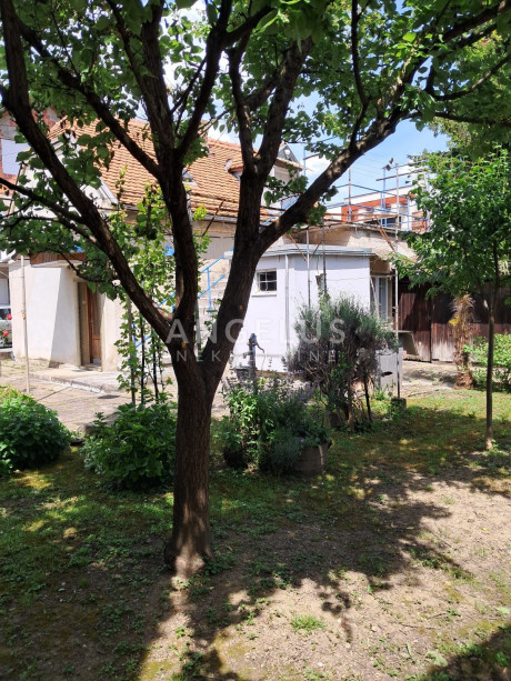 House, 90m², Plot 230m²