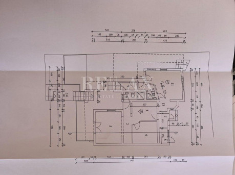 Haus, 279m², Grundstück 125m²