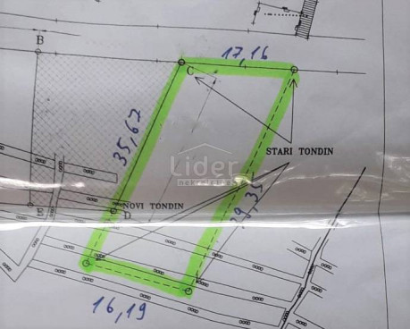 600m², Grundstück