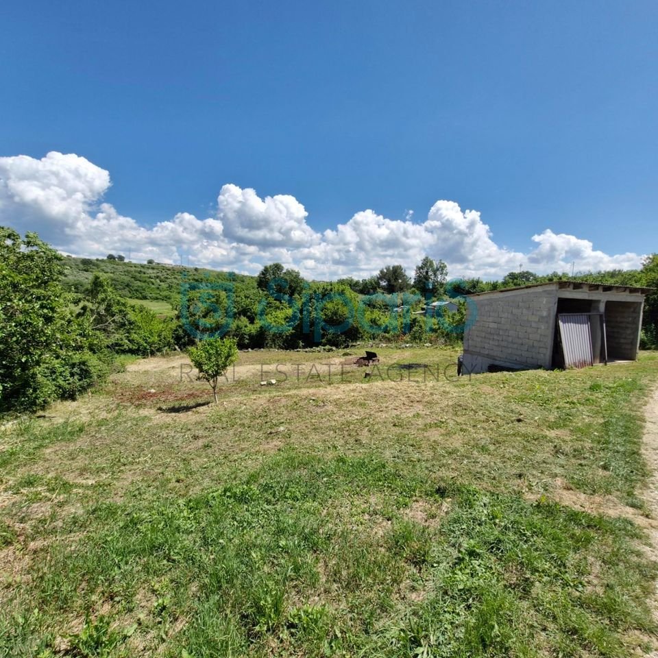 702m², Plot