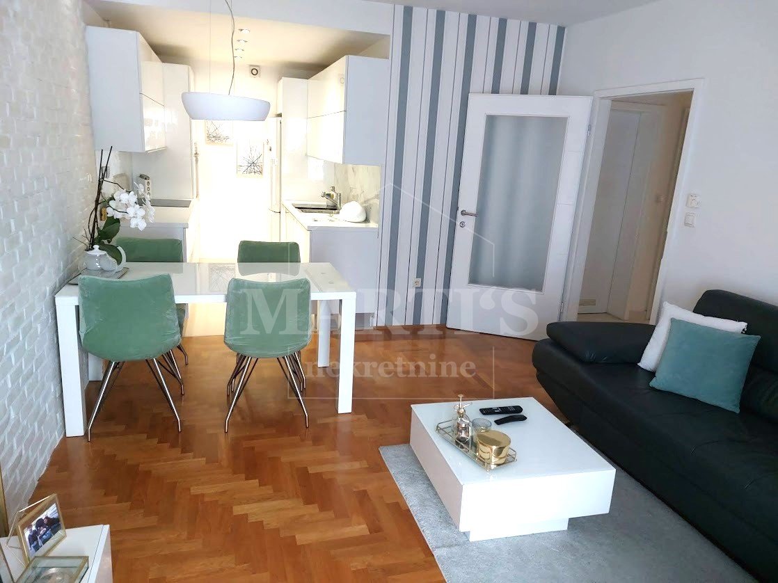 3-locale, Appartamento, 70m², 4 Piano