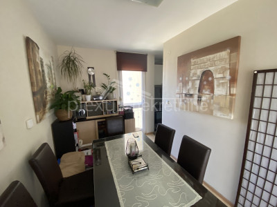 2-locale, Appartamento, 83m², 13 Piano