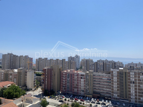 2 rooms, Apartment, 83m², 13 Floor