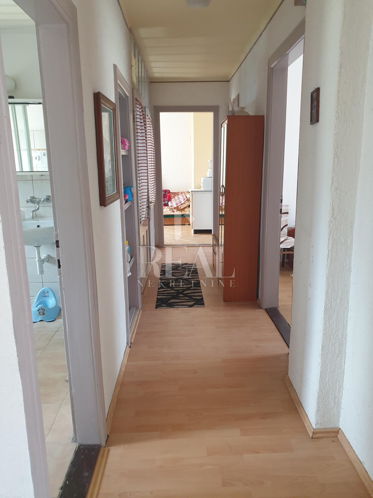 House, 144m², Plot 3365m²