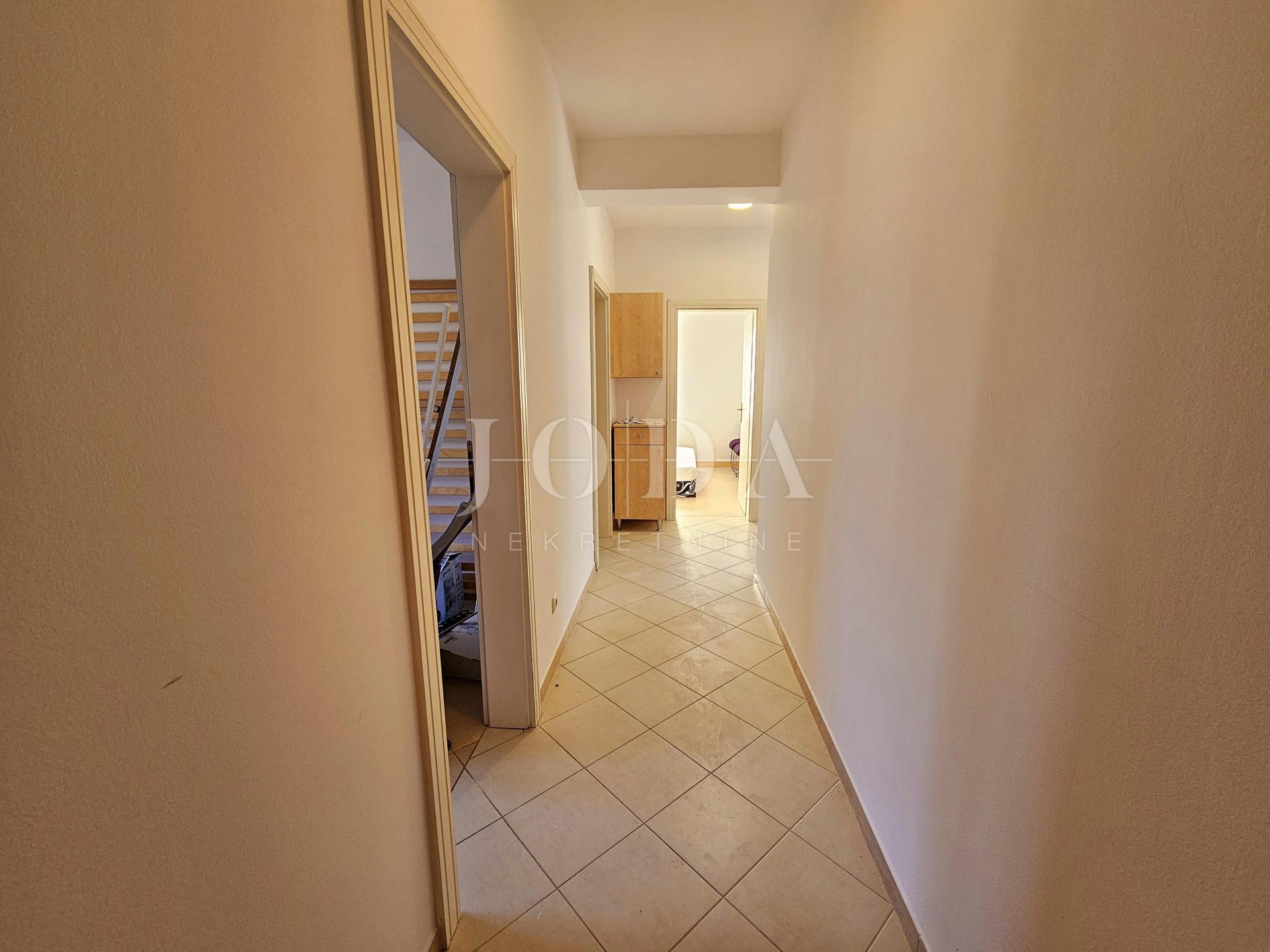 3-locale, Appartamento, 56m², 1 Piano