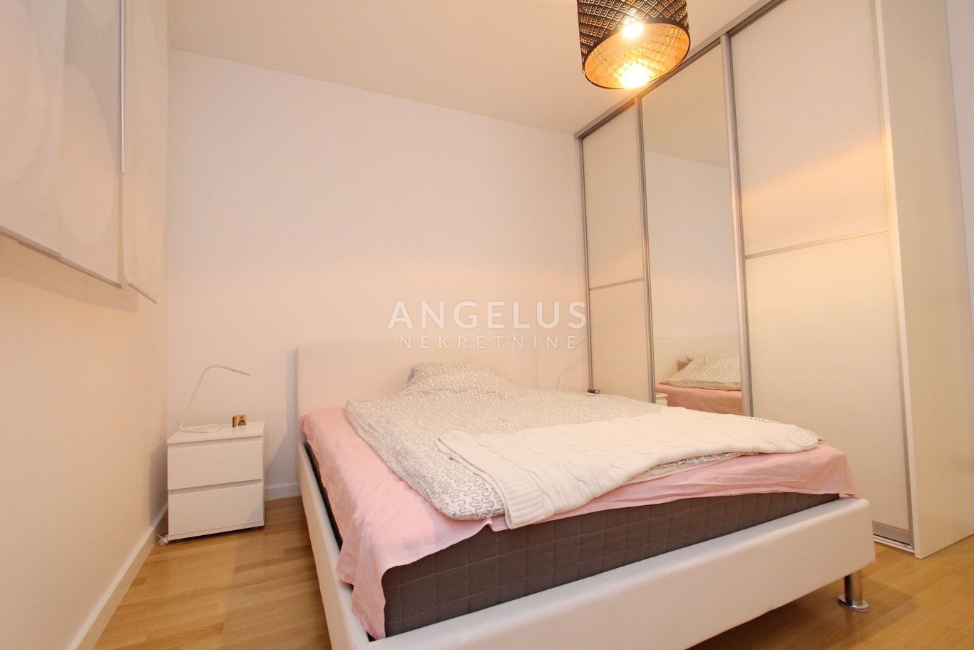 2-Zi., Wohnung, 58m², 1 Etage