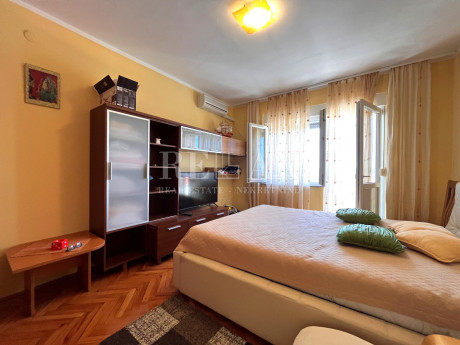 5-к, Квартира, 105м², 1 Этаж