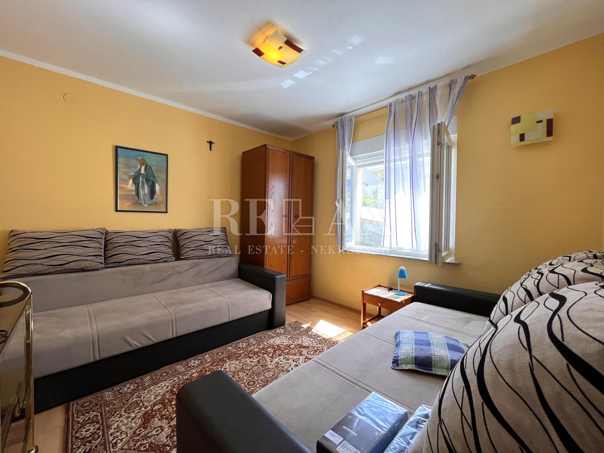 5 rooms, Apartment, 105m², 1 Floor