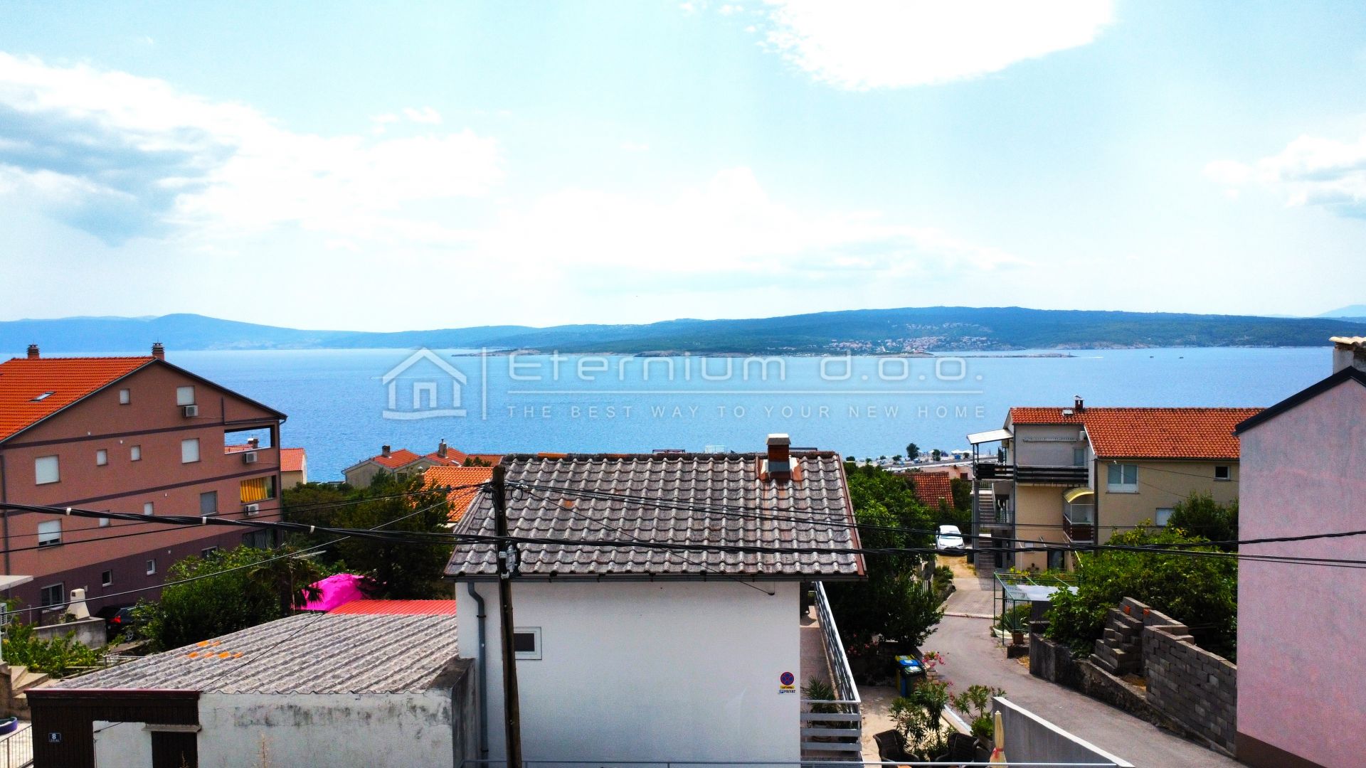 House, 238m², Plot 385m²