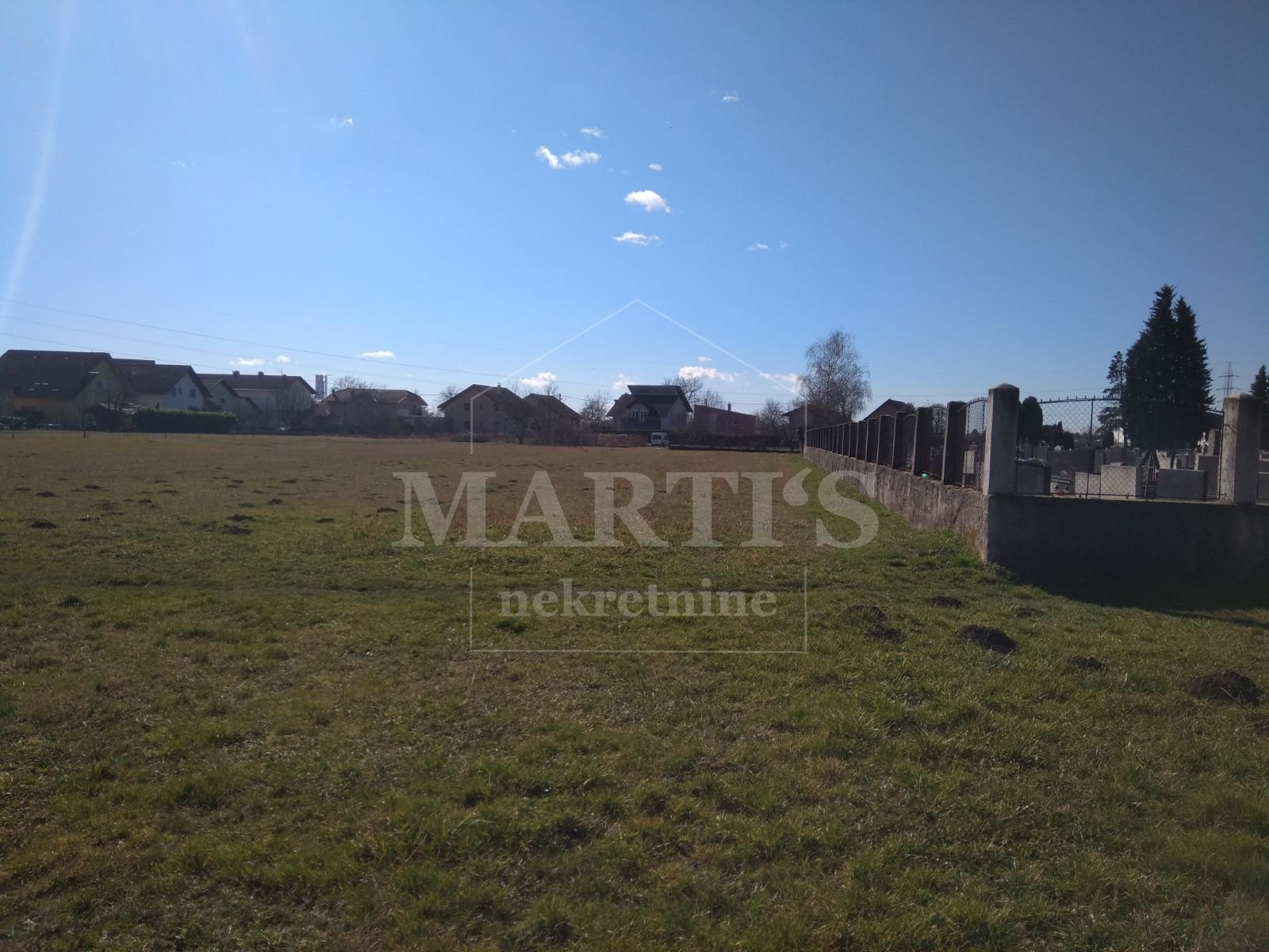 2432m², Plot