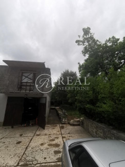 Casa, 320m², Terreno 1274m²