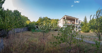 House, 320m², Plot 1274m²