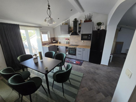 4 rooms, Apartment, 100m²