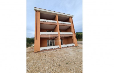 3-locale, Appartamento, 77m², 2 Piano