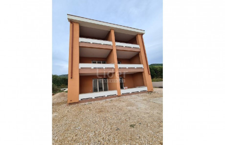 3-locale, Appartamento, 77m², 2 Piano