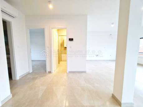 3-locale, Appartamento, 77m², 1 Piano