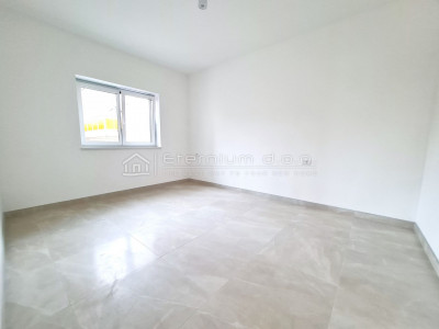 3 rooms, Apartment, 77m², 1 Floor