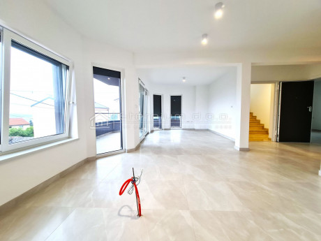 3-Zi., Wohnung, 77m², 1 Etage