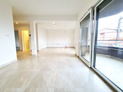 3-locale, Appartamento, 77m², 1 Piano