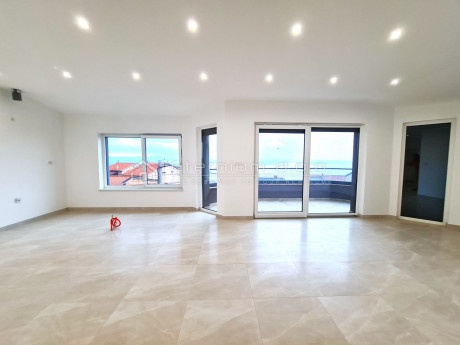 3-locale, Appartamento, 78m², 2 Piano