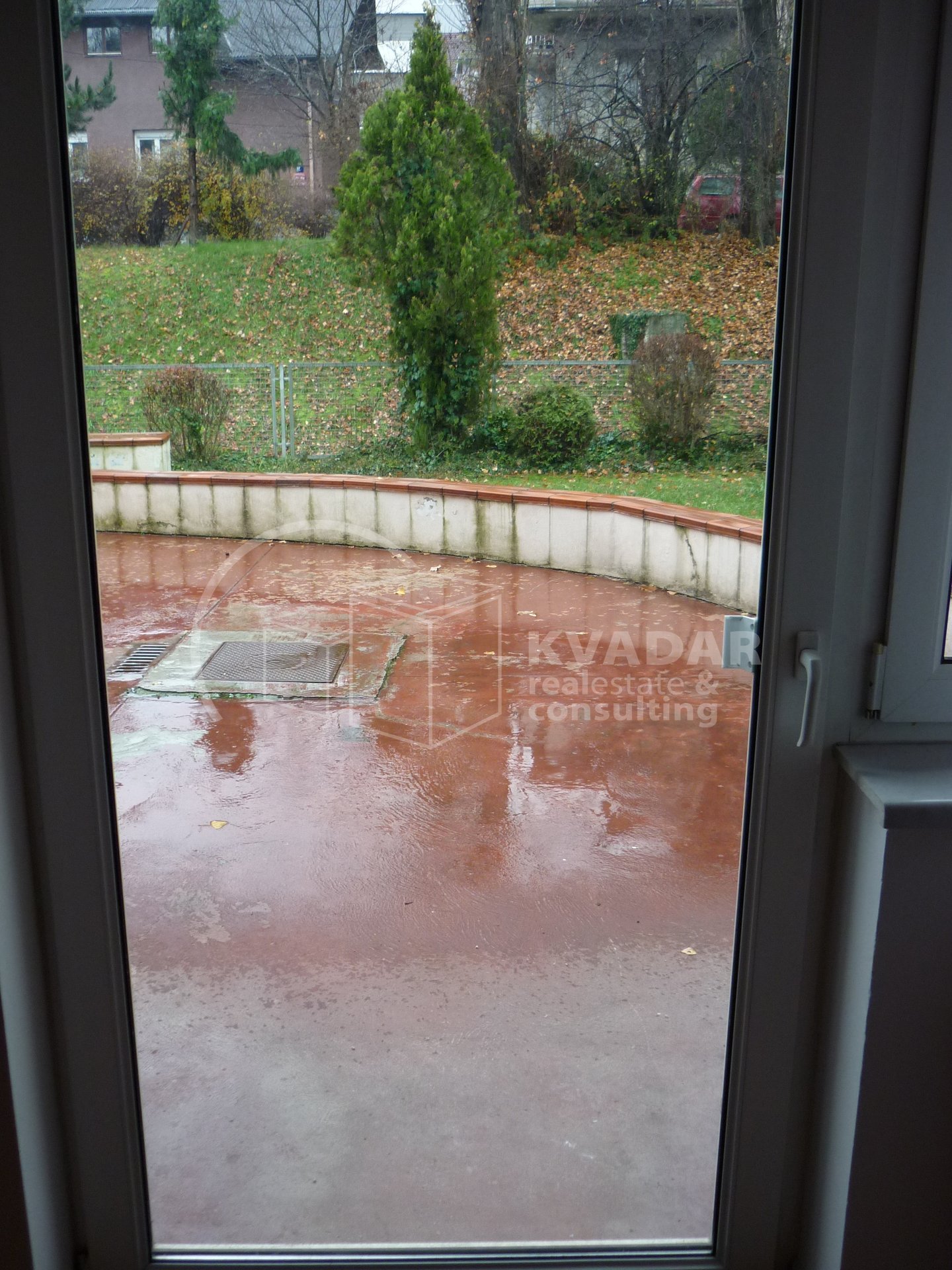 House, 300m², Plot 40m²