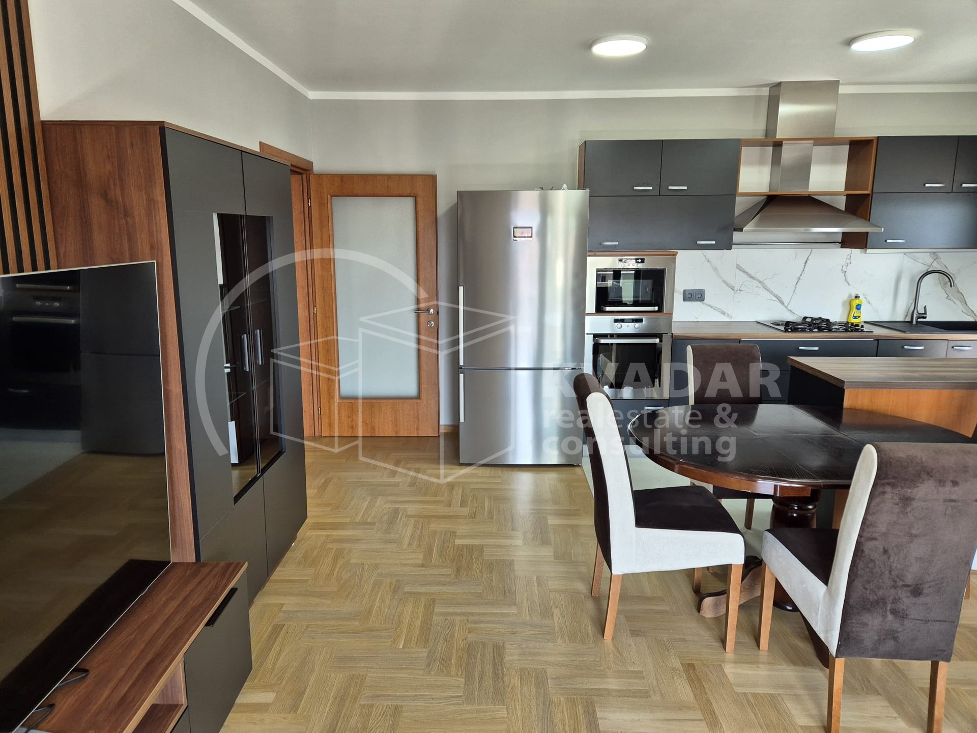 3-к, Квартира, 73м², 3 Этаж